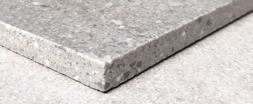 Description of the solid slab with continuous tone and design